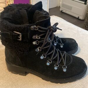 Cute Sam Edelman “boots with the fur” zip up black suede boots